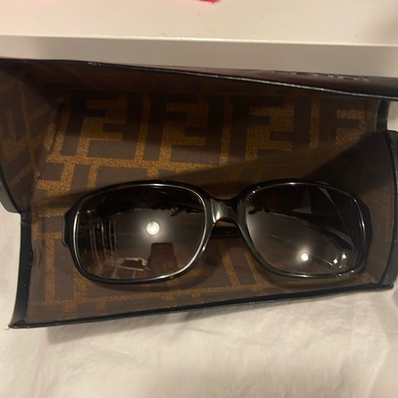 Accessories - FENDI sunglasses